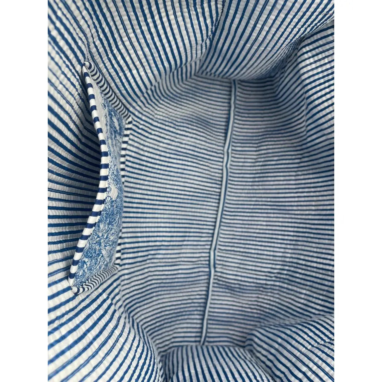 100% Cotton Exotic Jungle Printed Quilted Tote Bag in Delft Blue and White Bhawana Handicrafts